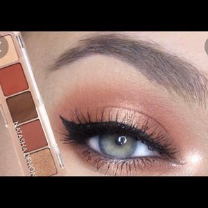 Natasha Denona “Peak” palette. New Unopened